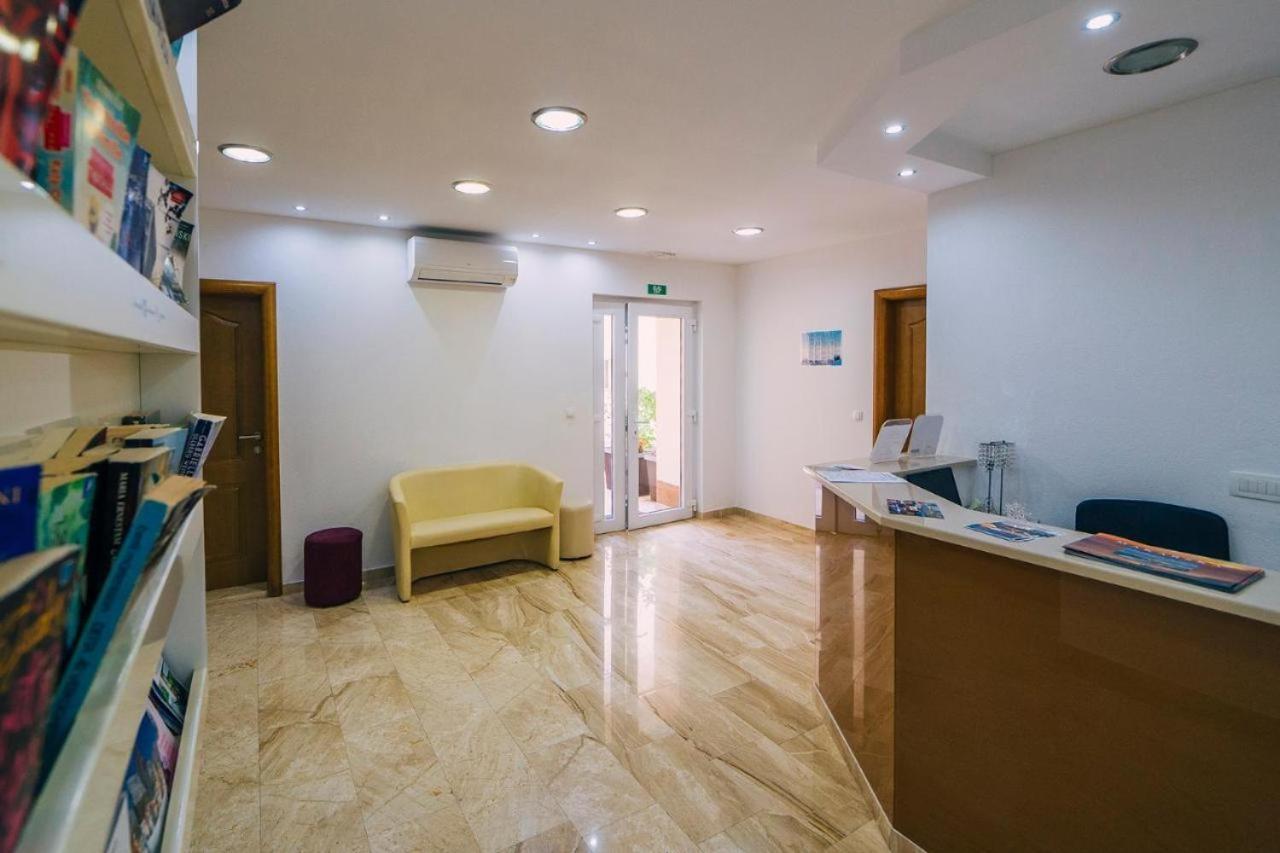 Apartament Luxur Centar With Sea View Terrace Baška Voda Zewnętrze zdjęcie
